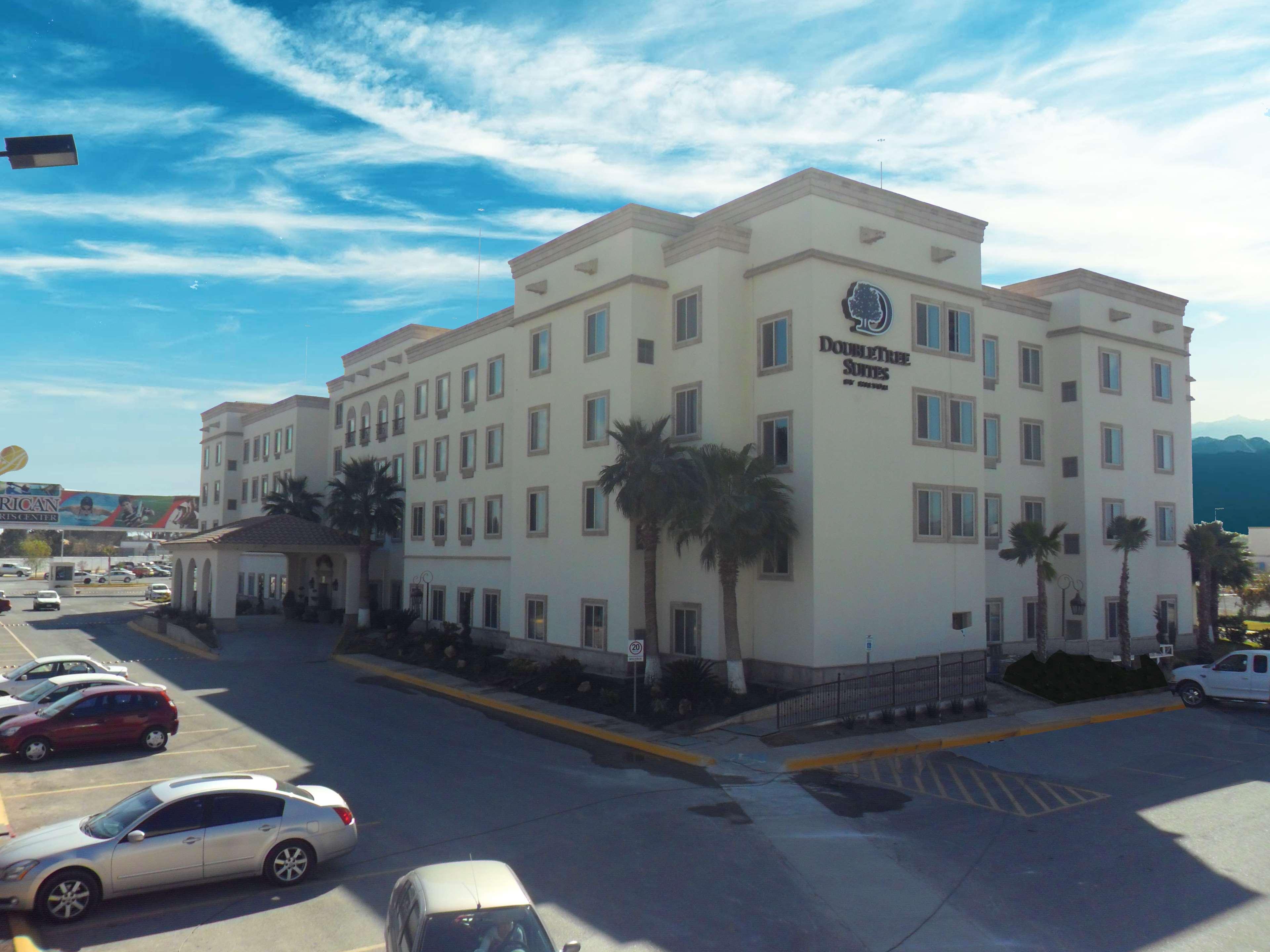 Doubletree Suites By Hilton Saltillo Bagian luar foto