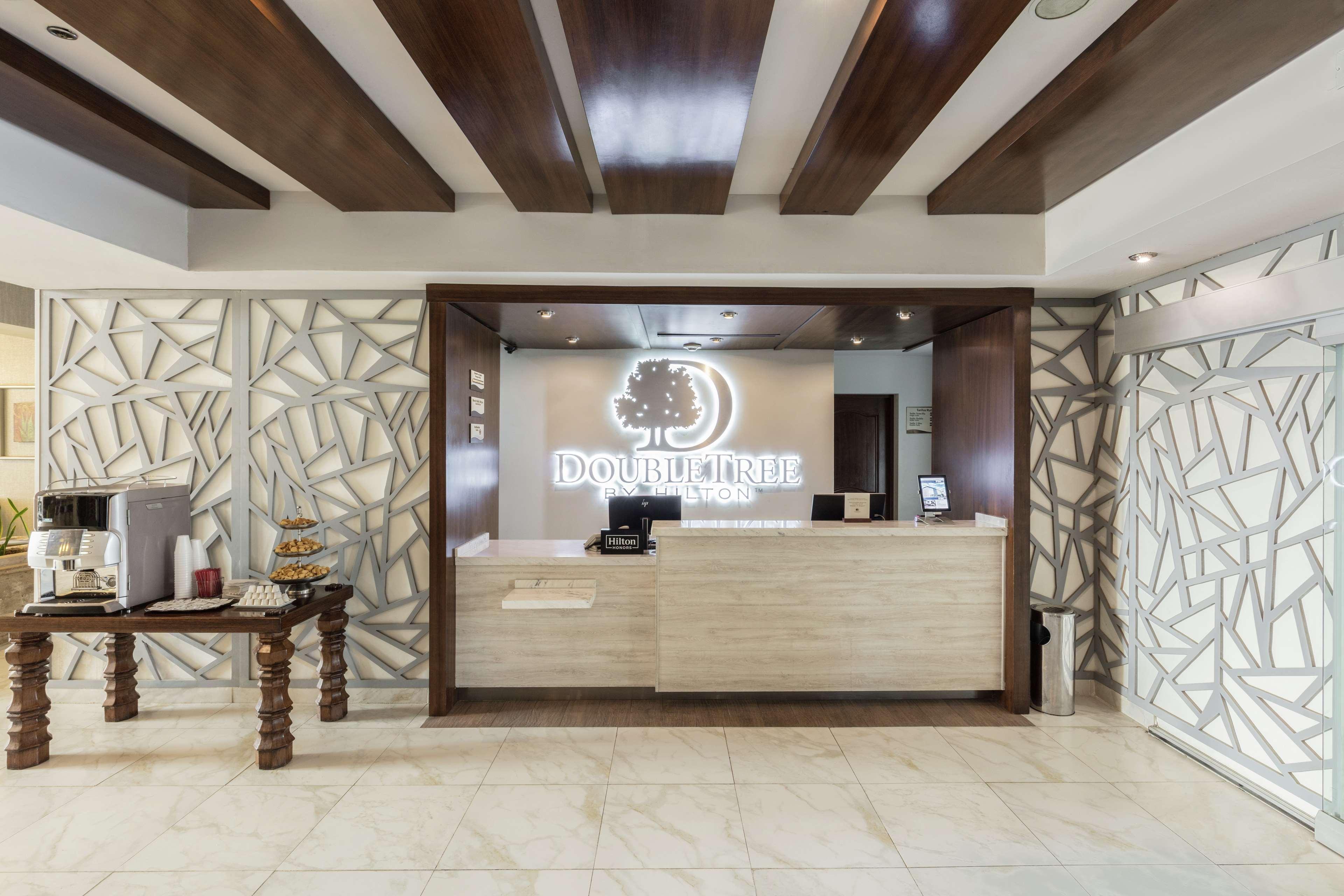 Doubletree Suites By Hilton Saltillo Bagian luar foto