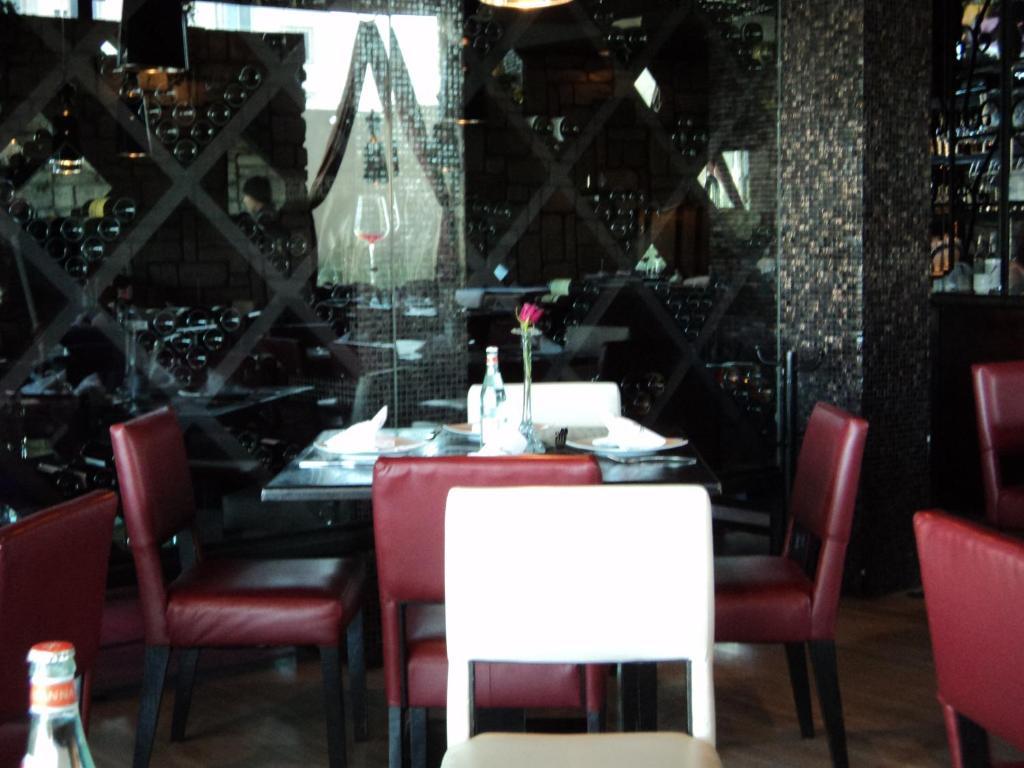 Doubletree Suites By Hilton Saltillo Bagian luar foto
