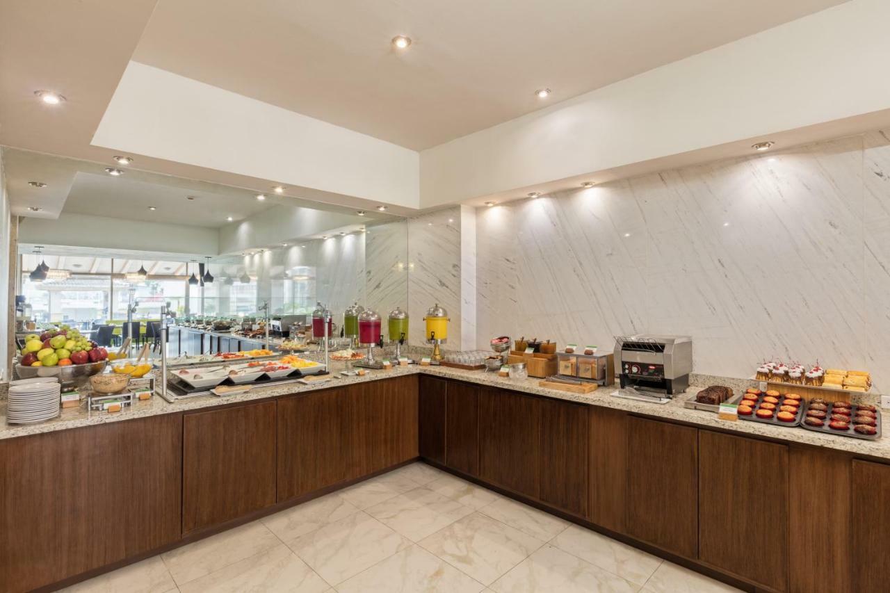 Doubletree Suites By Hilton Saltillo Bagian luar foto